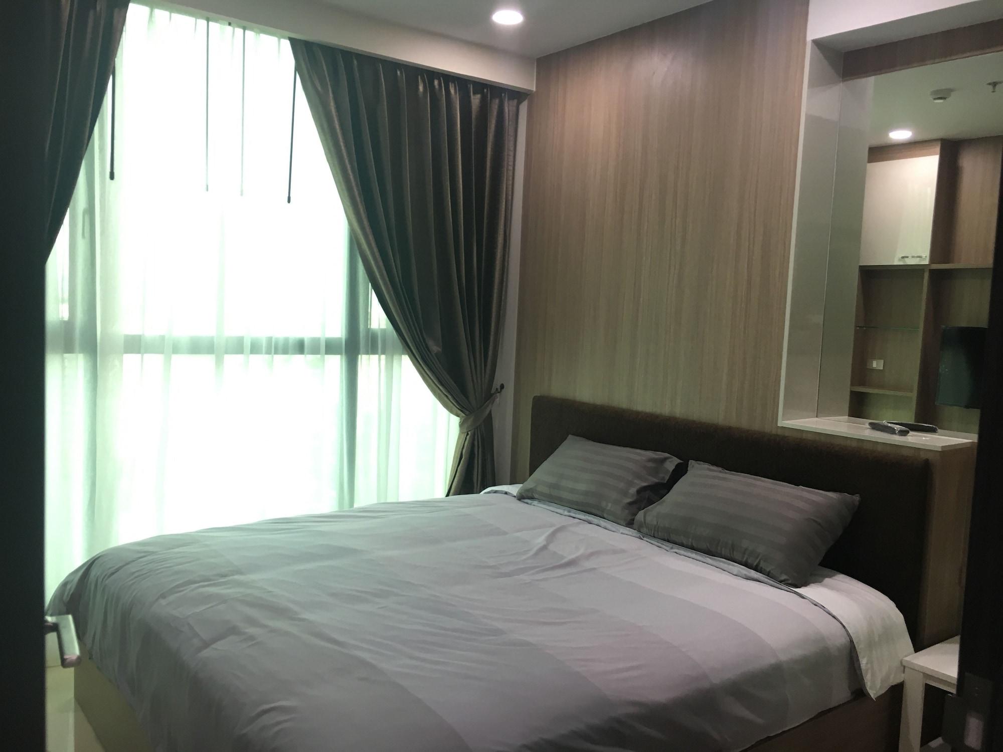 Dusit Grand View Hotel 3*